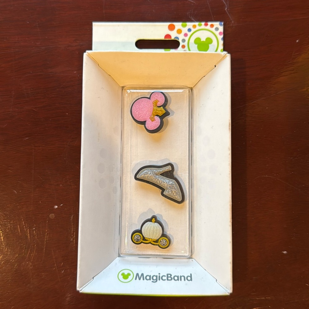 NWT Disney Parks Princess Magic Band Bandits